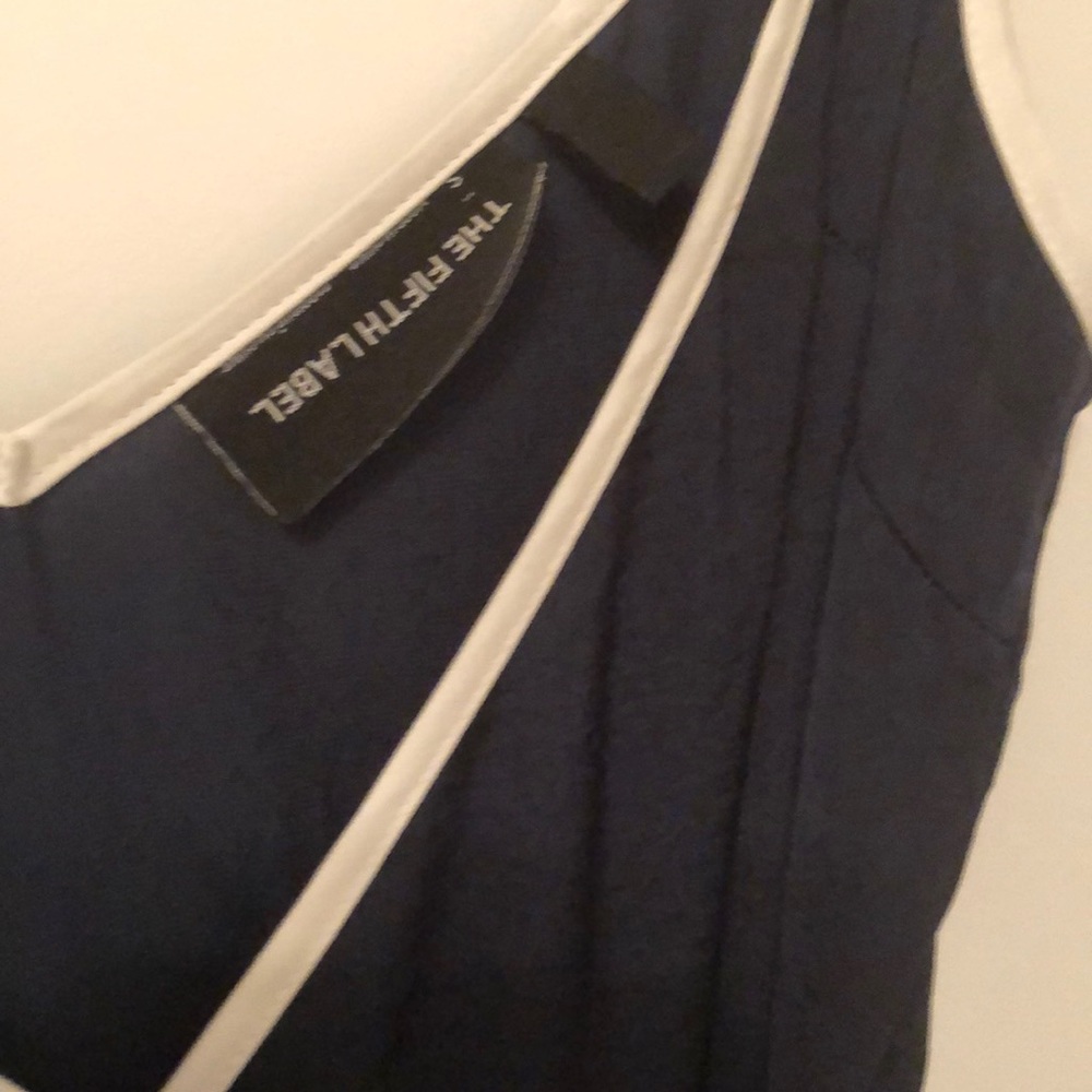 Dress - Picture 2 of 5